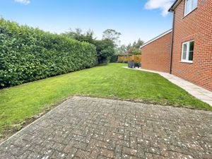 FURZE CRESCENT- click for photo gallery